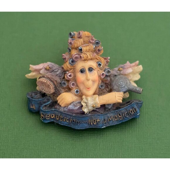 Vintage Dresser "She Is A Beautician Not A Magician" 1997 Brooch - by TBC K12 - Picture 1 of 2